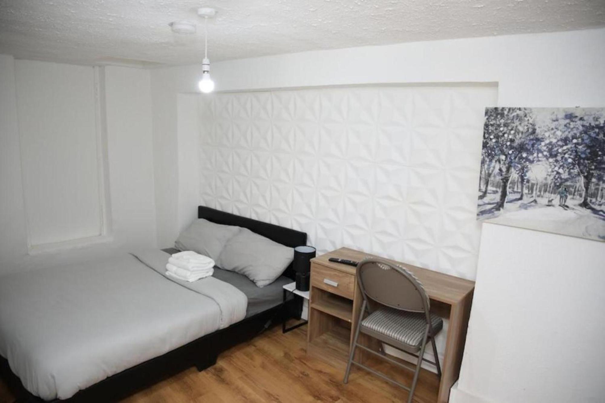 Oyo Timi Holiday Homes Londen Buitenkant foto